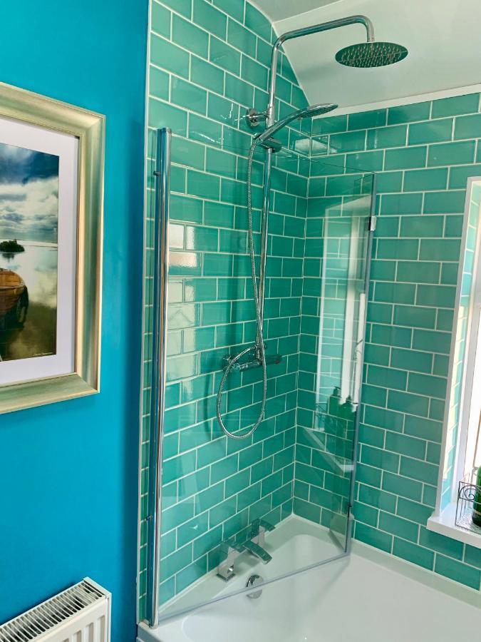 Sw Bed & Breakfast Swindon Esterno foto